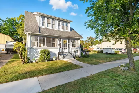 51145 Clay, New Baltimore, MI 48047