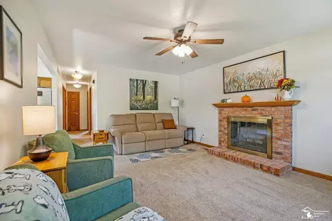 Other - 826 Waterloo, Monroe, MI 48161 photo 2 of 10