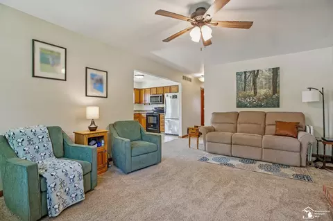 Living - 826 Waterloo, Monroe, MI 48161 photo 2 of 2