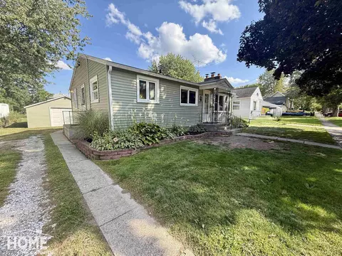 811 S Ball, Owosso, MI 48867