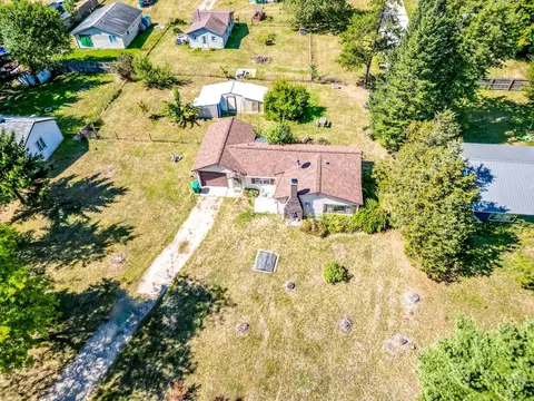 View/Area - 4239 Oak Flts, Harrison, MI 48625 photo 4 of 4