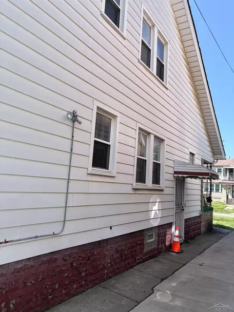 12066 Monica, Detroit, MI 48204
