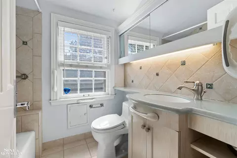 245 Moross Rd, Grosse Pointe Farms, MI 48236 photo 34