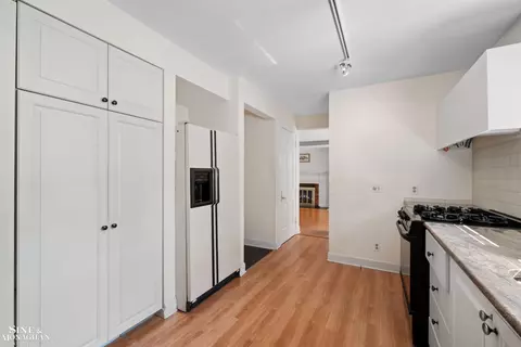 245 Moross Rd, Grosse Pointe Farms, MI 48236 photo 18