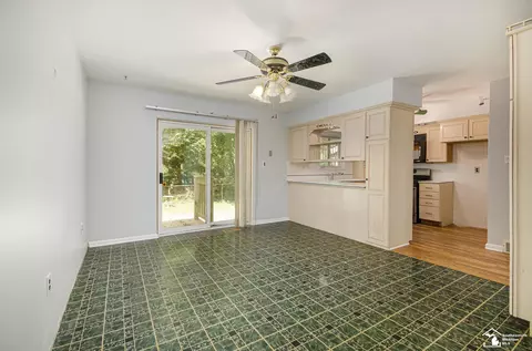 20950 Brest, Taylor, MI 48180 photo 5