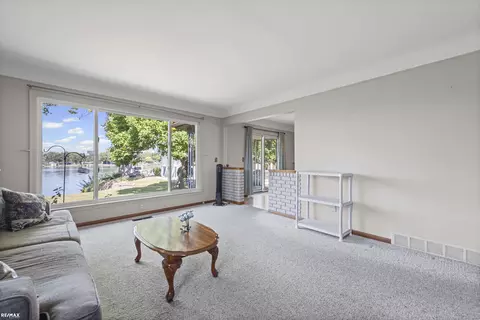421 E Huron Riv, Belleville, MI 48111 photo 5