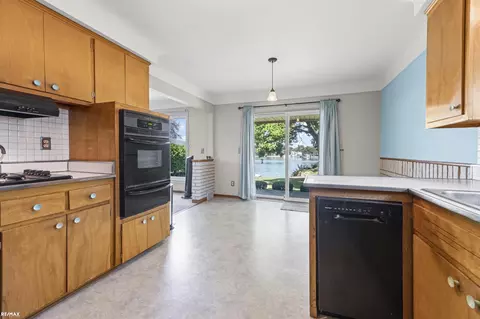 421 E Huron Riv, Belleville, MI 48111 photo 10