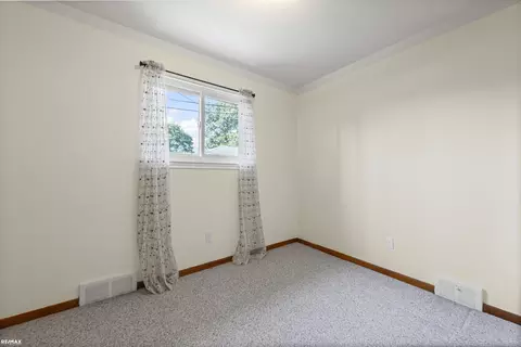 421 E Huron Riv, Belleville, MI 48111 photo 13