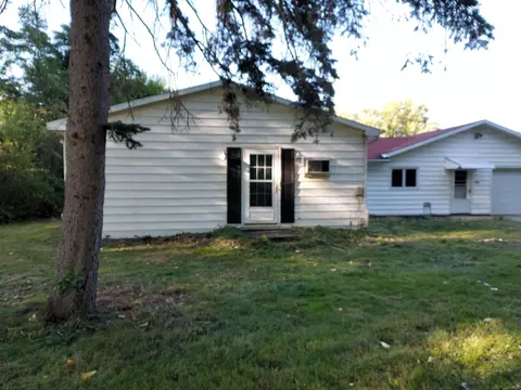 3245 Shawnee, Bridgman, MI 49106
