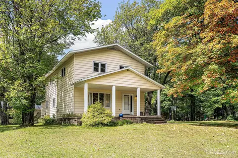 23 Horseshoe Lk, Negaunee, MI 49866