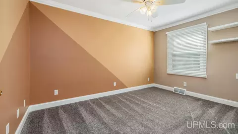 800 S 6th, Escanaba, MI 49829 photo 13