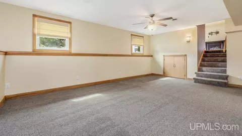 800 S 6th, Escanaba, MI 49829 photo 17