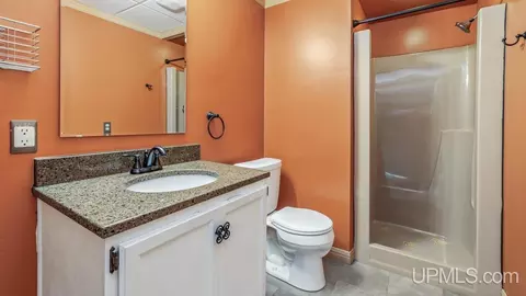 800 S 6th, Escanaba, MI 49829 photo 18