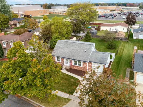 View/Area - 809 Stevens, Owosso, MI 48867 photo 2 of 4
