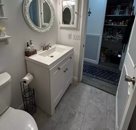 Bath - 1907 Berkshire, Gladwin, MI 48624 photo 1 of 5
