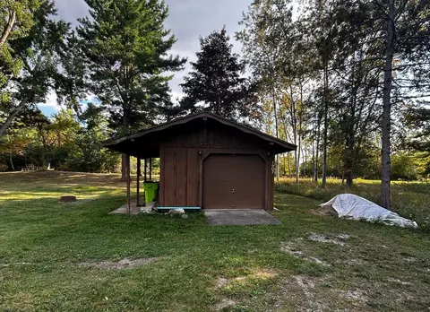 Exterior - 1907 Berkshire, Gladwin, MI 48624 photo 7 of 7