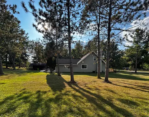 Exterior - 1907 Berkshire, Gladwin, MI 48624 photo 4 of 7