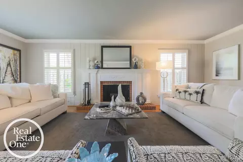 Living - 76 Grosse Pointe, Grosse Pointe Farms, MI 48236 photo 2 of 4