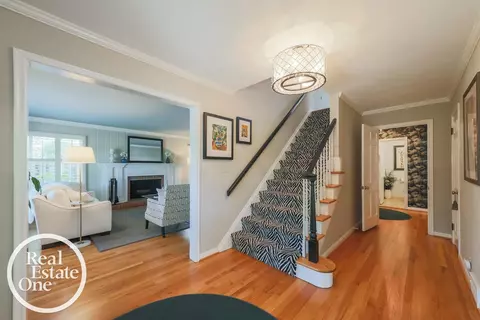 Entry Way - 76 Grosse Pointe, Grosse Pointe Farms, MI 48236 photo 1 of 6