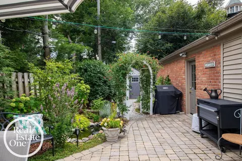 Exterior - 76 Grosse Pointe, Grosse Pointe Farms, MI 48236 photo 5 of 7