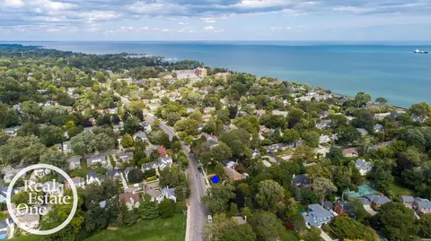 View/Area - 76 Grosse Pointe, Grosse Pointe Farms, MI 48236 photo 1 of 4