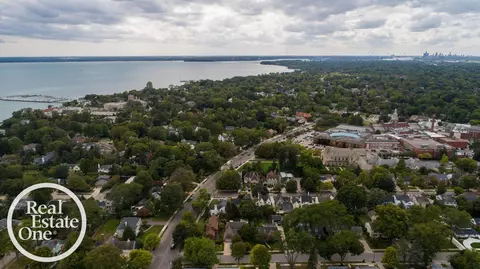 View/Area - 76 Grosse Pointe, Grosse Pointe Farms, MI 48236 photo 4 of 4