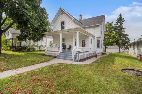 708 Harrison, Monroe, MI 48161