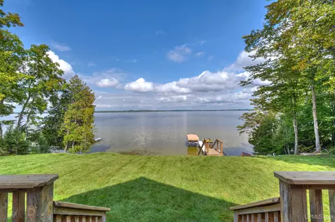 17690 W Chrisler Shrs, Germfask, MI 49836