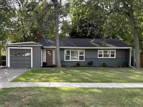 1111 Wright, Saginaw, MI 48602