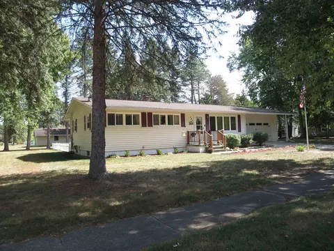 701 S Antler, Gladwin, MI 48624 photo 37