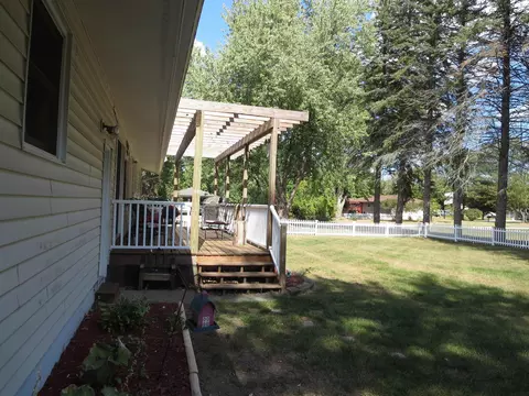 701 S Antler, Gladwin, MI 48624 photo 26