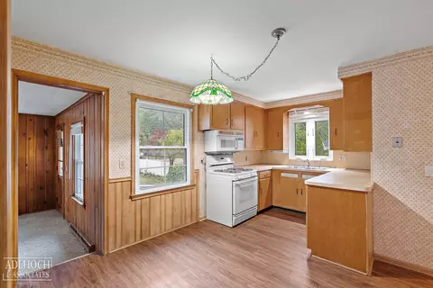 1780 Broadstone, Grosse Pointe Woods, MI 48236 photo 7