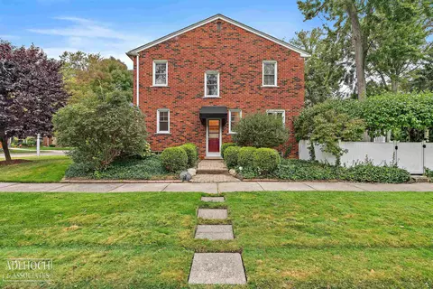 1780 Broadstone, Grosse Pointe Woods, MI 48236 photo 25