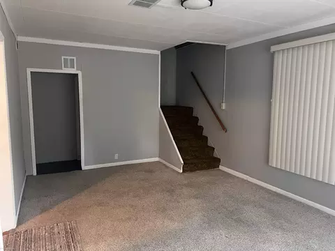 Living - 394 E South Blvd, Troy, MI 48085 photo 4 of 5