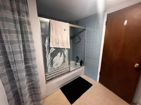 Bath - 394 E South Blvd, Troy, MI 48085 photo 2 of 3