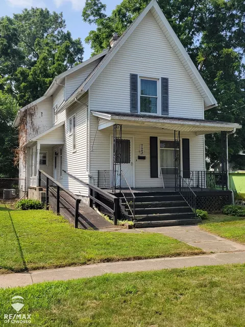 725 River, Owosso, MI 48867