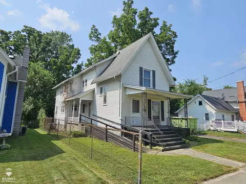 Exterior - 725 River, Owosso, MI 48867 photo 2 of 5