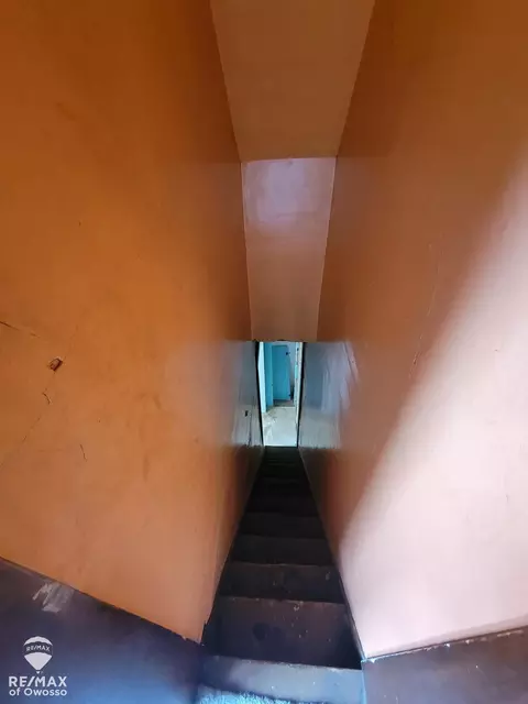 Entry Way - 725 River, Owosso, MI 48867 photo 2 of 5