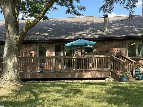 Exterior - 16260 Meadows #64, Macomb, MI 48044 photo 5 of 7