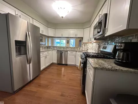 Kitchen - 16260 Meadows #64, Macomb, MI 48044 photo 1 of 5