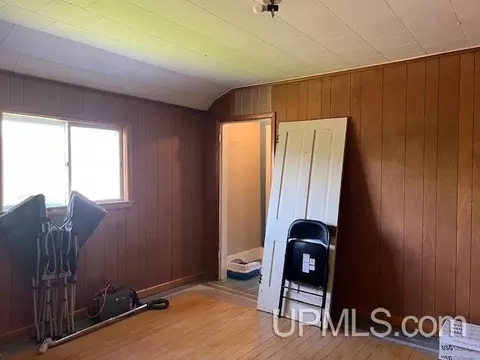 Bedroom - 246 Cliff, Mohawk, MI 49950 photo 4 of 4