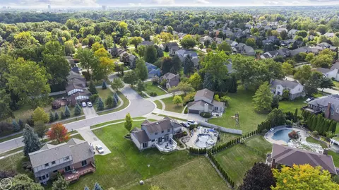 View/Area - 538 Scone, Troy, MI 48098 photo 3 of 5