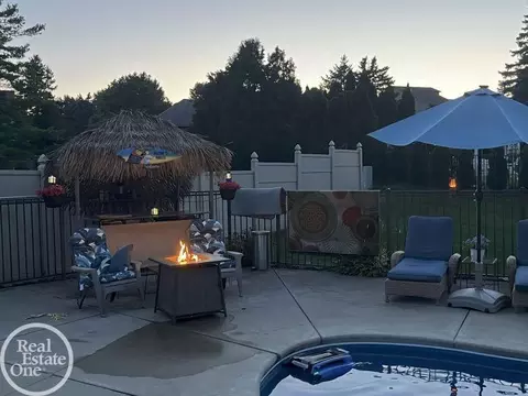 Exterior - 538 Scone, Troy, MI 48098 photo 9 of 13