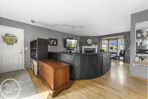 Living - 538 Scone, Troy, MI 48098 photo 1 of 1