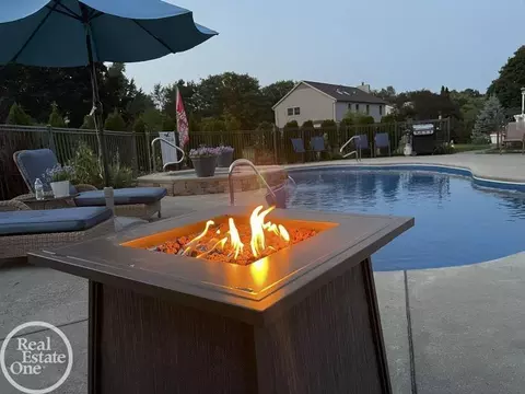 Exterior - 538 Scone, Troy, MI 48098 photo 10 of 13