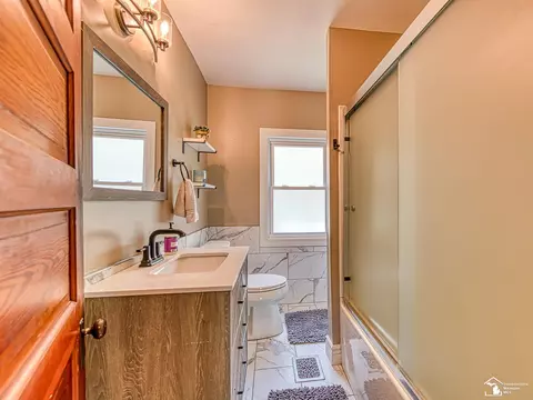 215 Harrison, Monroe, MI 48161 photo 32