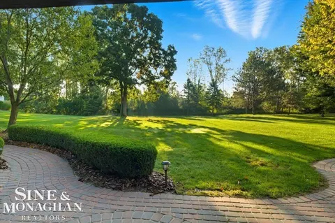 Exterior - 405 Linkside, Saint Clair, MI 48079 photo 7 of 17