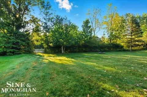 Exterior - 405 Linkside, Saint Clair, MI 48079 photo 8 of 17