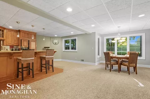 Dining - 405 Linkside, Saint Clair, MI 48079 photo 4 of 4