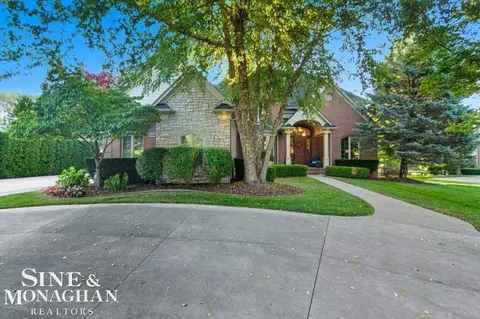Exterior - 405 Linkside, Saint Clair, MI 48079 photo 10 of 17